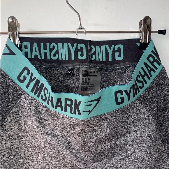 Gymshark Women's Gray Leggings with Blue Waistband NEVER WORN - Picture 4 of 5